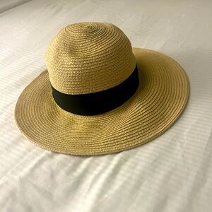 Nordstrom Tan Sun Hat with Black Band